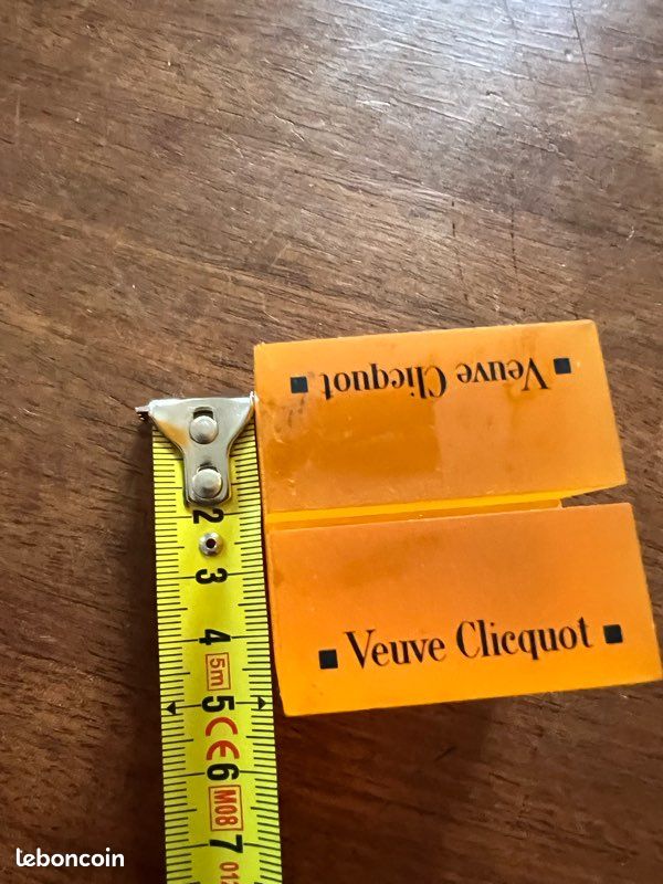 Champagne Veuve Clicquot Brut Yellow - Vàng