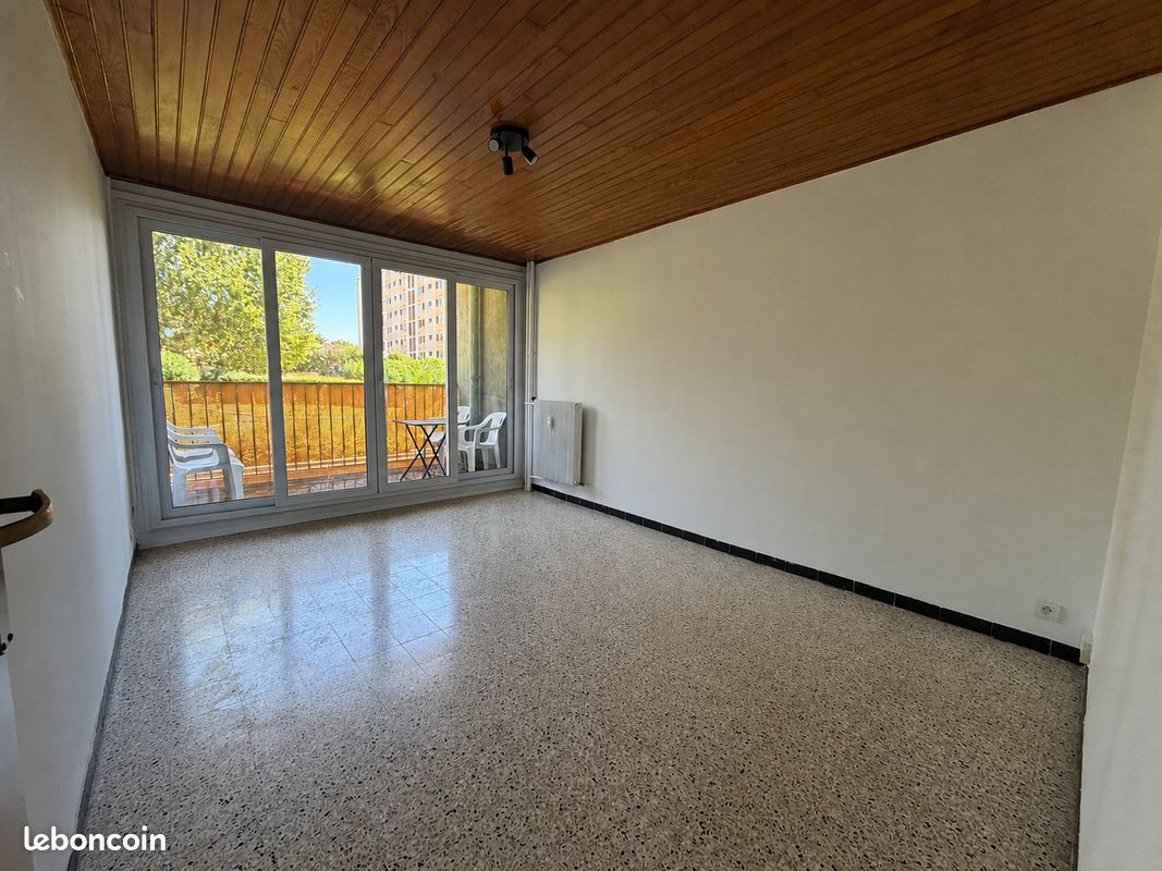 Parking 3 pièces 60 m² · à Marseille · 59,5 m² · 1 230 €