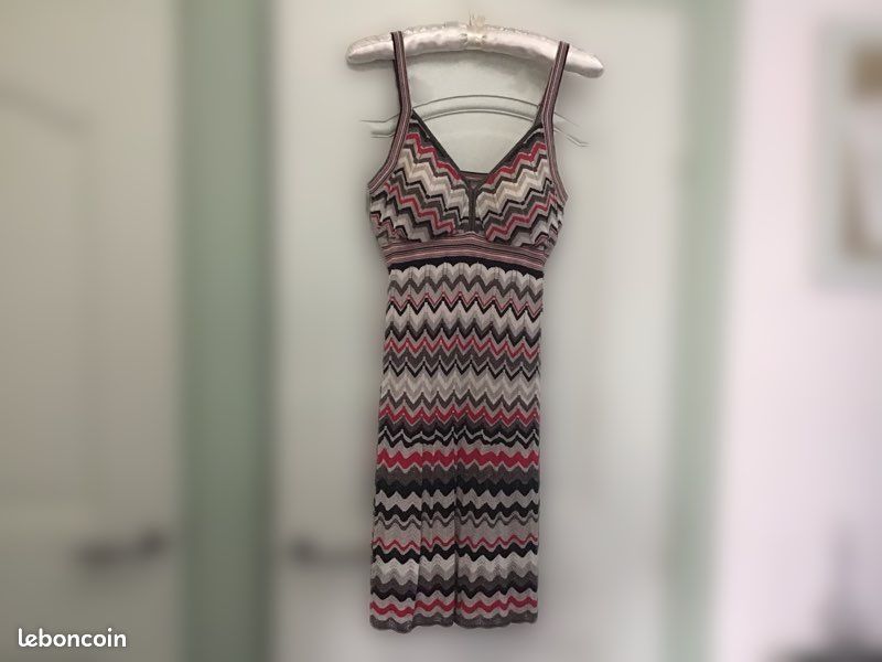 Robe D'été GUESS En Voile Grise – Fines Bretelles Taille M, Excellent état