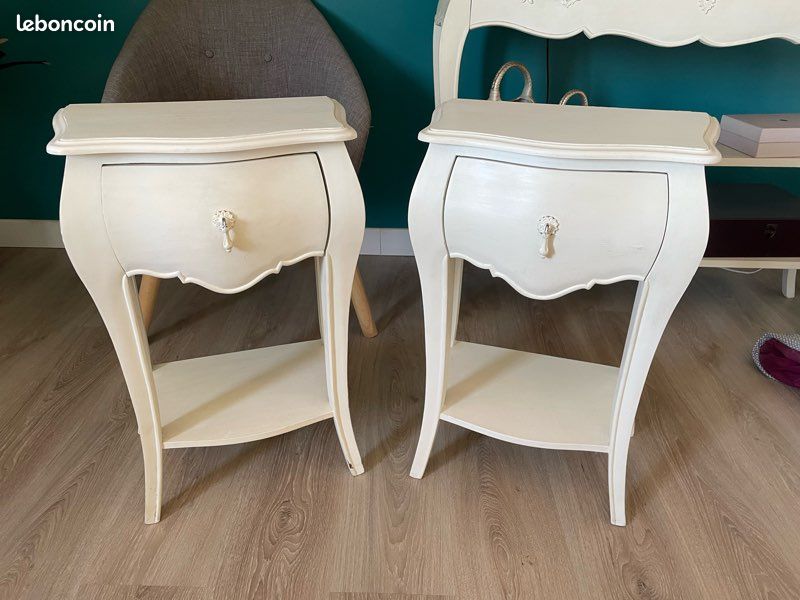 Tables de chevet (image 1)