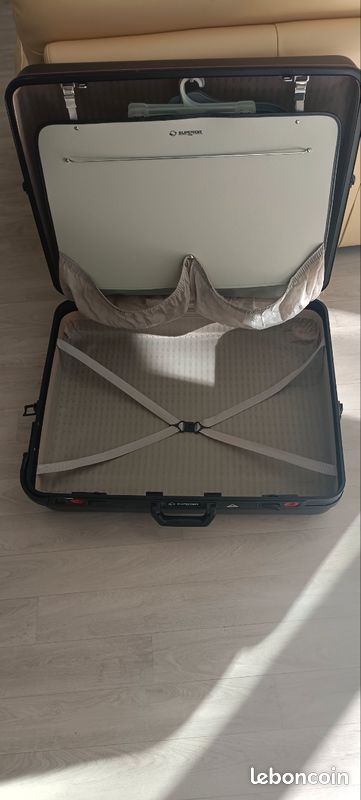 Valise avec vanity (image 2)