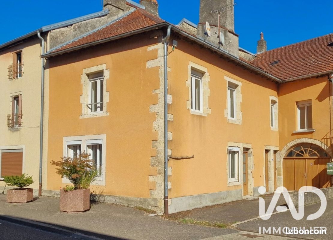 Maison 7 pièces 227 m² · à Scey-sur-Saône-et-Saint-Albin · 227 m² · 92 000 €