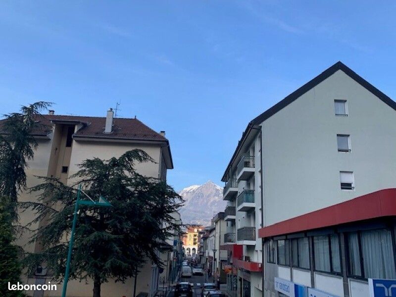 Appartement 3 pièces 55 m² · à Cluses · 55 m² · 790 €