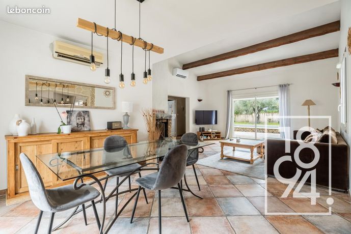 Propriété 5 pièces 136 m²
