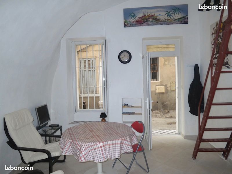 Appartement vouté rez de chaussée près du vieux port La Ciotat (image 1)