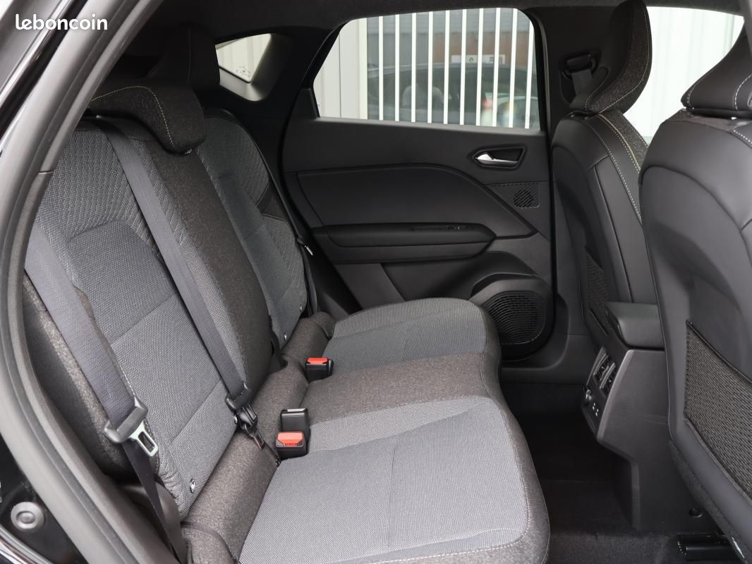 Renault Captur TCe 90 Techno (image 10)