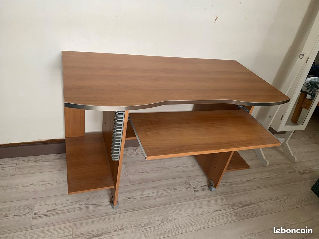 Bureau marron clair (image 2)