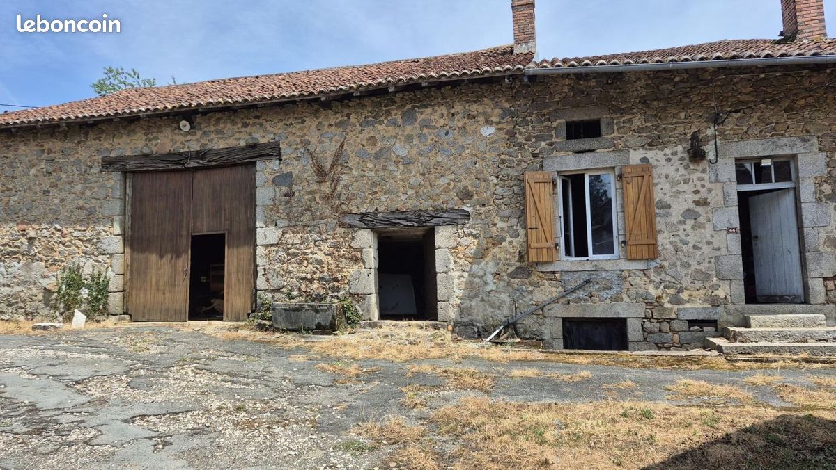 Maison 2 pièces 48 m² · à Étouars · 48 m² · 25 000 €