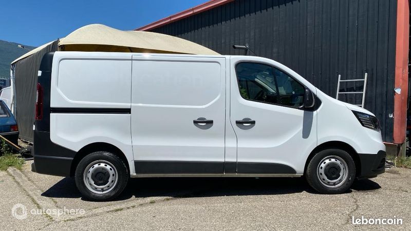 Renault Trafic Véhicule utilitaire ou Société L1H1 3T 2.0 Blue dCi 130ch Confort (image 4)