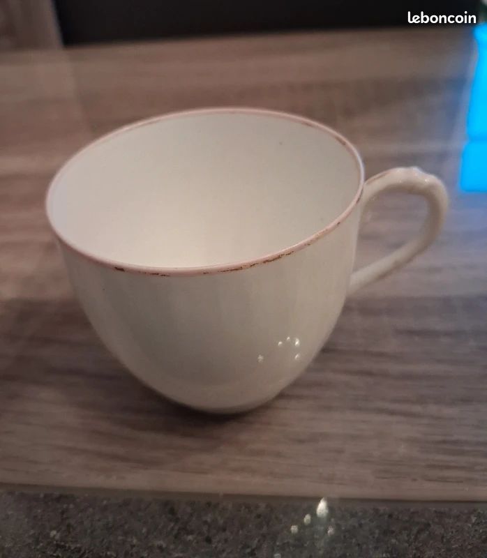 Tasse fleur de lys en porcelaine fine (image 4)