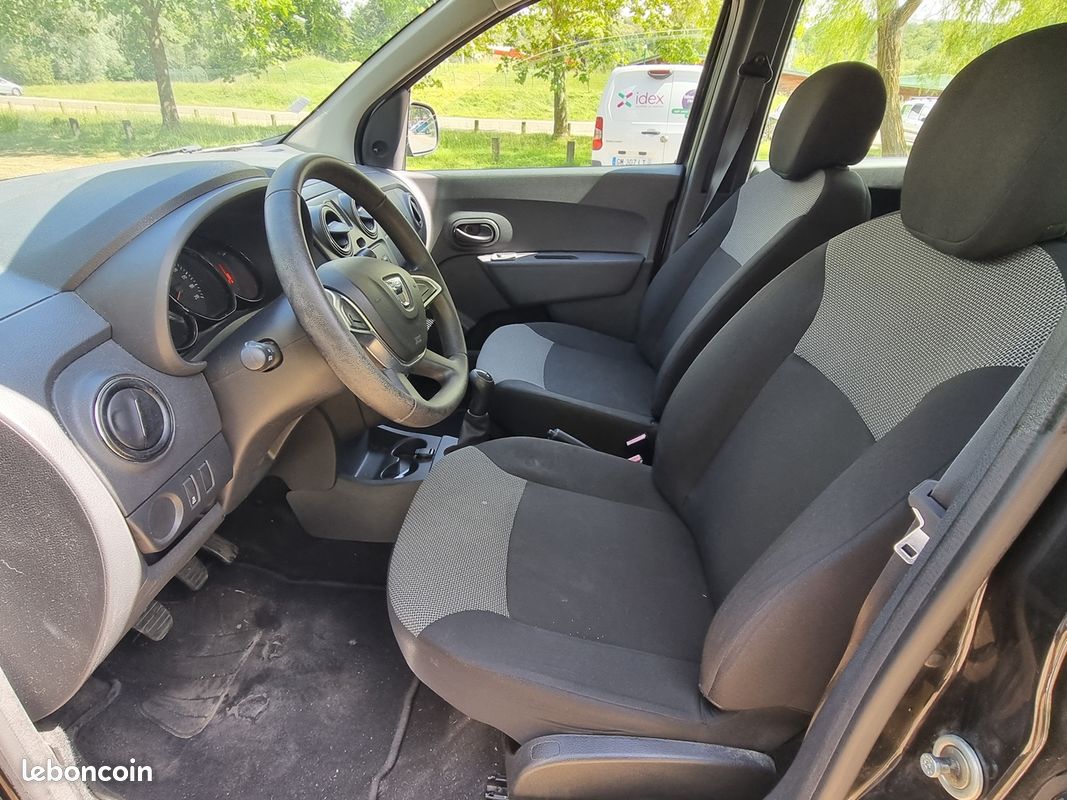Dacia LODGY 1.2 TCE 115 SILVER LINE 7 PLACES (image 7)