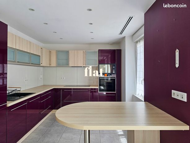 Duplex 4 pièces 139 m² — 8