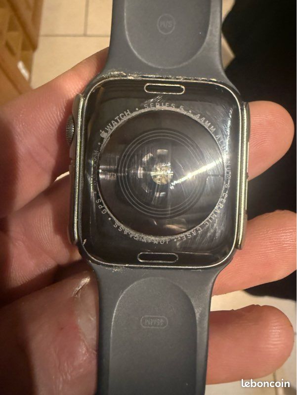 Apple Watch série 5 (image 2)