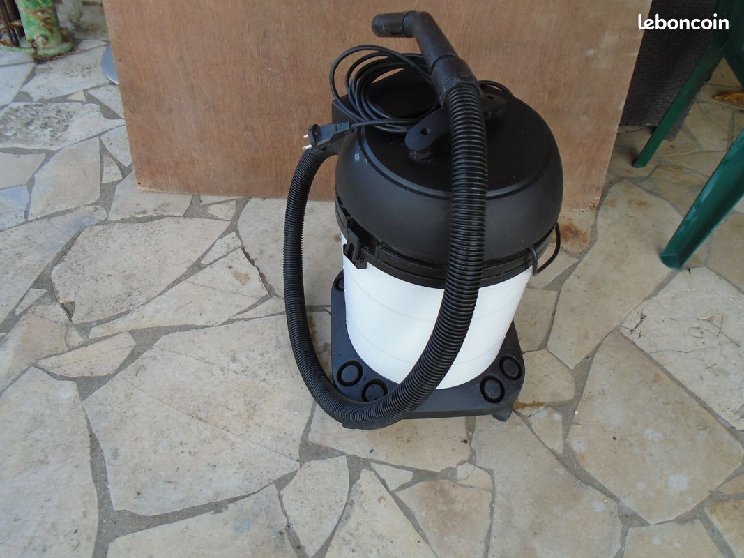 Aspirateur eau et poussiéres (image 3)