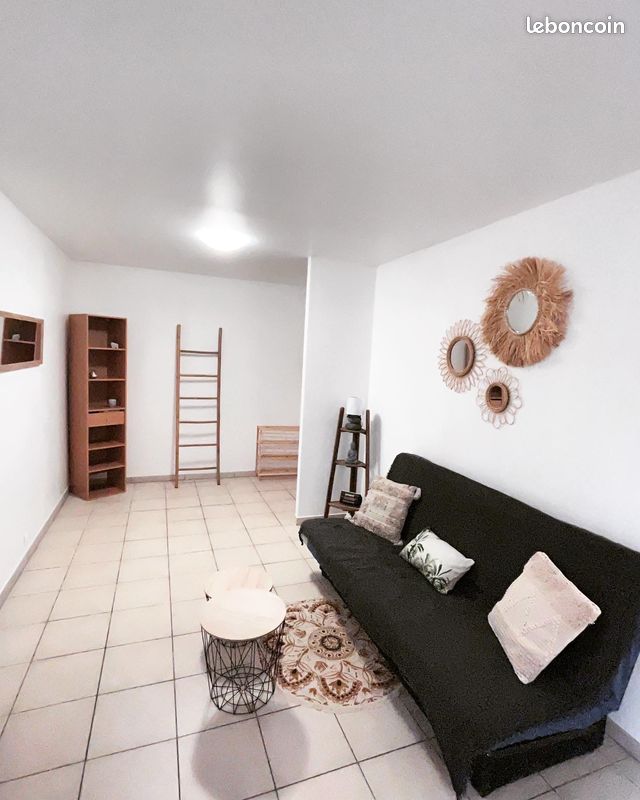 Appartement 1 pièce 27 m² · à Le Pradet · 27 m² · 560 €/mois
