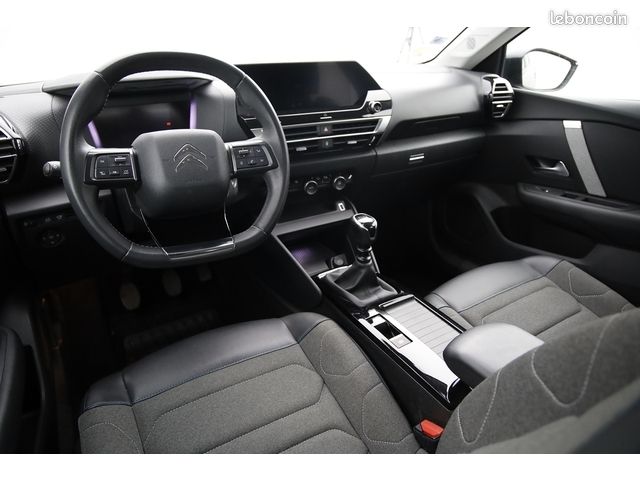 Citroën C4 Feel Pack BlueHDi 110 S&S BVM6 (image 16)