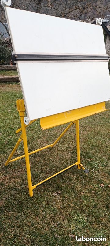 Table de dessin (image 1)