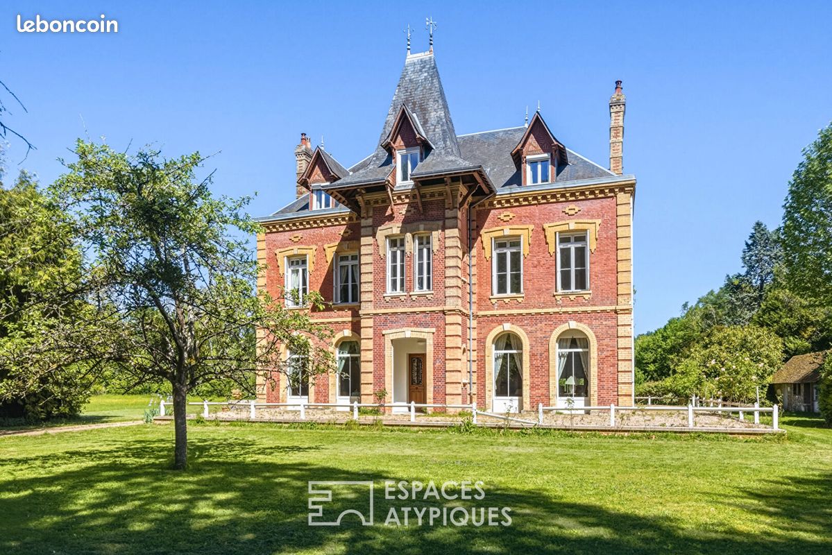 Maison 12 pièces 328 m² · à Saint-Étienne-du-Vauvray · 328 m² · 650 000 €