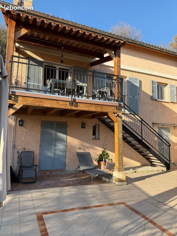 Maison 7 pièces 152 m² · à Sainte-Agnès · 152 m² · 830 000 €