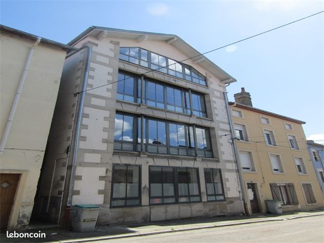Immeuble 397 m² · à Charmes · 397 m² · 471 000 €