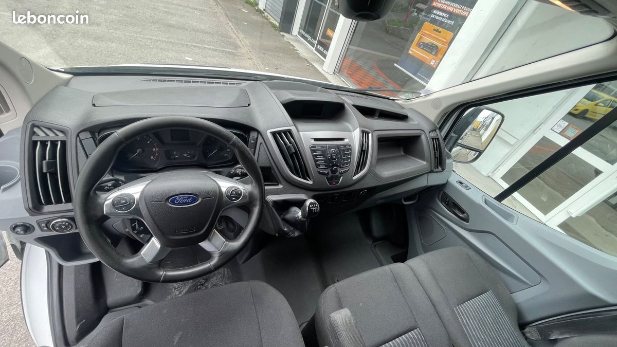 Ford transit vu fourgon 2t t290 2.0 tdci 130 l2h2 ambiente - prix ht 12 075 eur - tva recuperable (image 3)