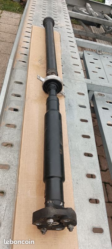 Arbre de transmition Bmw X5 E70 3l essence , 272cv 2008 (image 2)