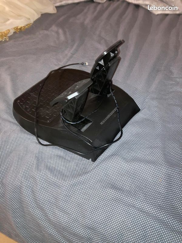 THRUSTMASTER Volant T80 FERRARI 488 GTB Edition (image 4)