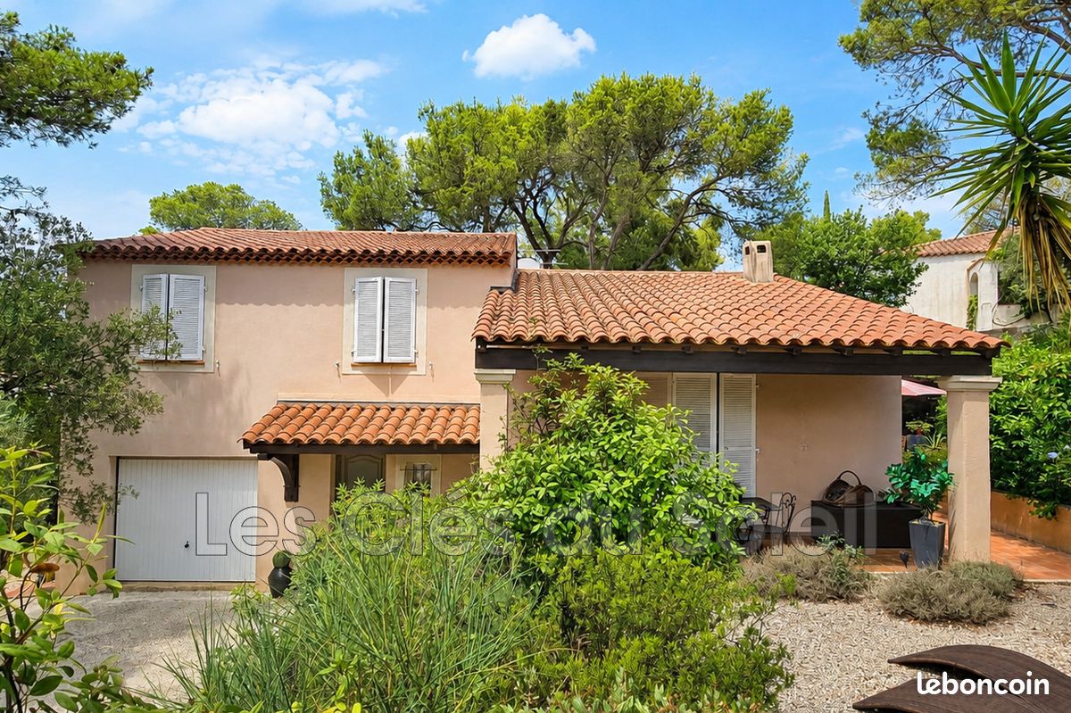 Maison 6 pièces 132 m² · à Hyères · 132 m² · 655 000 €