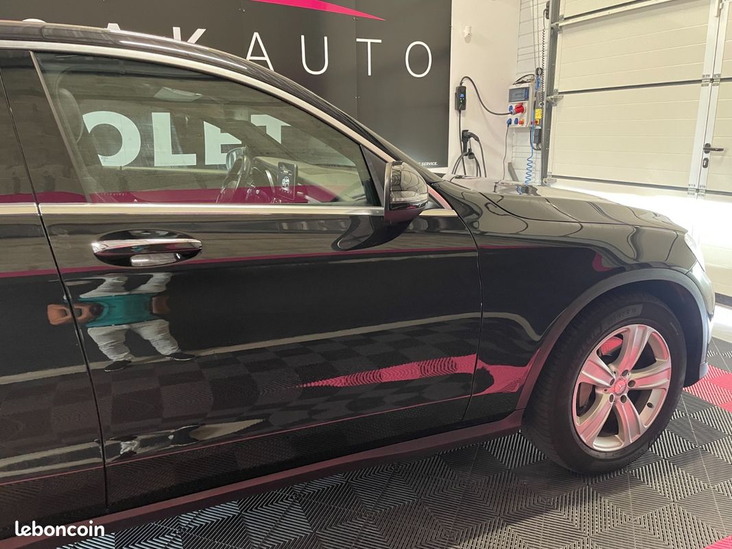 MERCEDES GLC COUPE 220 d 9G-Tronic 4Matic Executive Avec Suivi Mercedes + Régulateur + Clim Auto + Bluetooth + Toit Ou (image 10)
