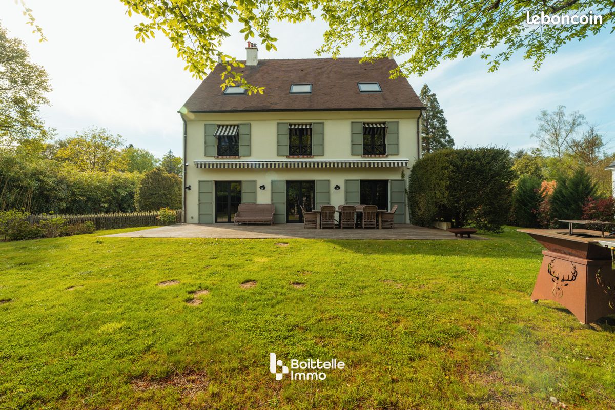 Maison 10 pièces 305 m² · à Barbizon · 305 m² · 1 895 000 €