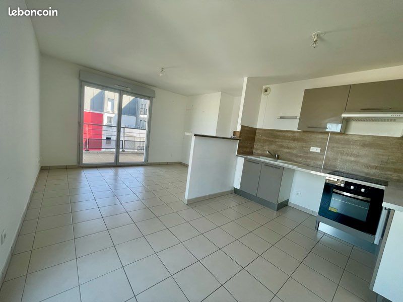 Parking 3 pièces 63 m² · à Tours · 63 m² · 950 €/mois
