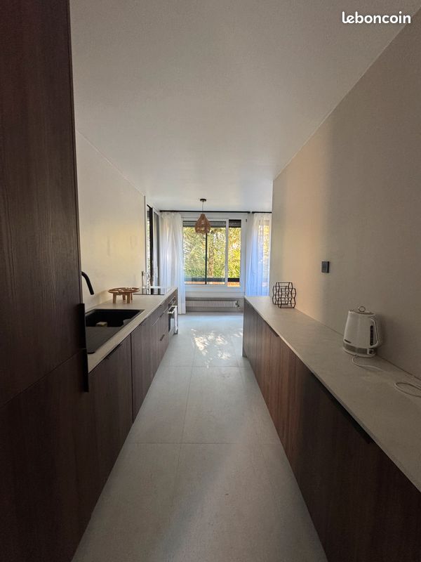 Appartement 4 pièces 90 m² · à Annecy · 90 m² · 2 400 €/mois
