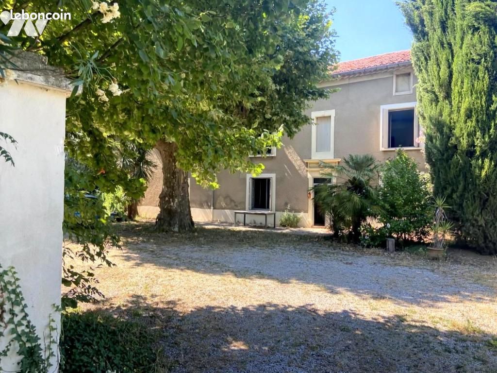 Maison 7 pièces 265 m² · à Pernes-les-Fontaines · 265 m² · 399 000 €