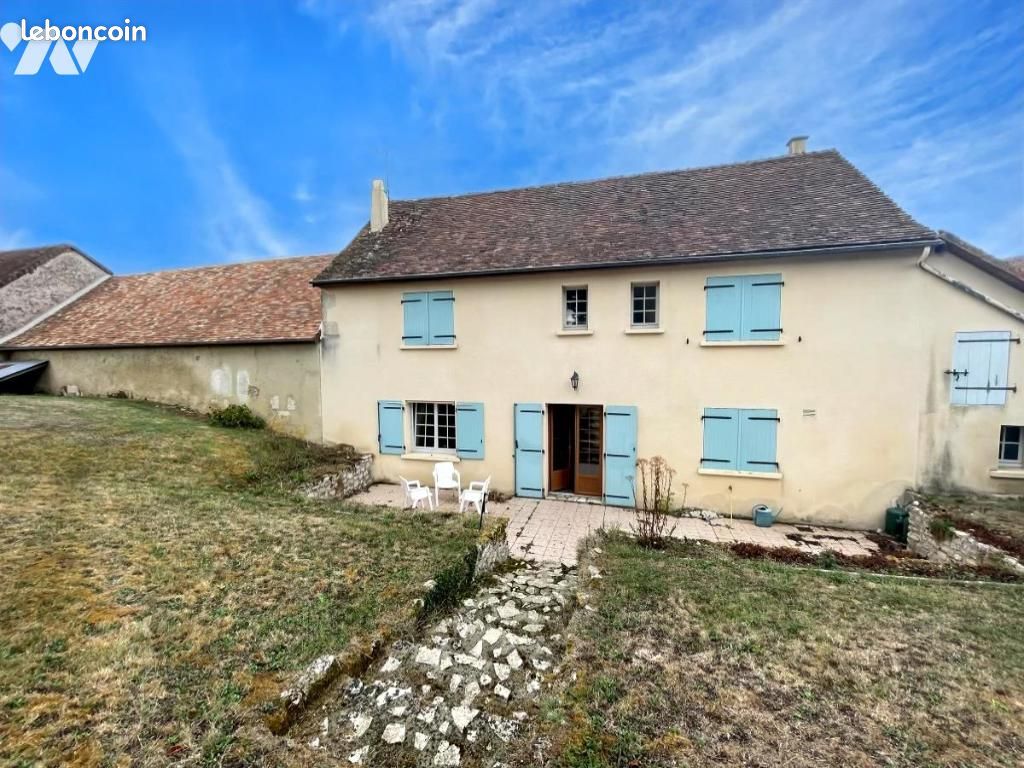 Maison 6 pièces 142 m² · à Vezot · 142 m² · 830 600 €