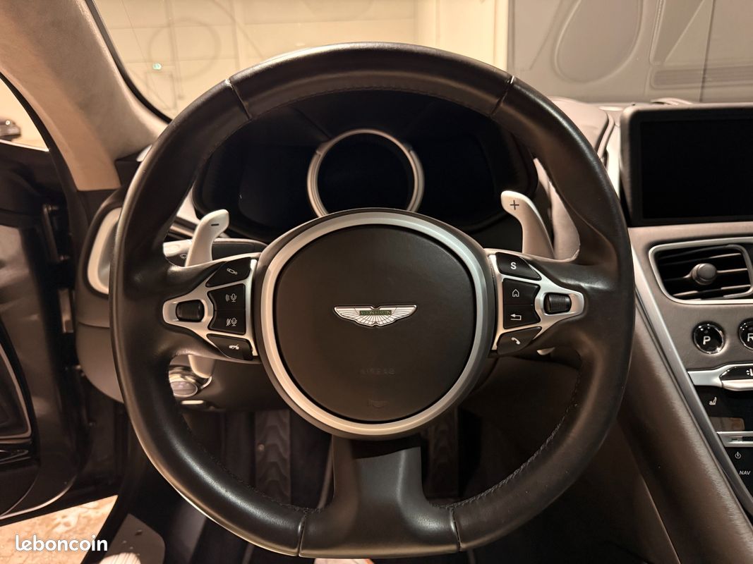 ASTON MARTIN DB11 COUPE V8 4.0 510 BVa (image 15)