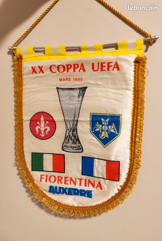 Aj Auxerre aja Fiorentina 1990 superbe rare vintage fanion football (image 2)