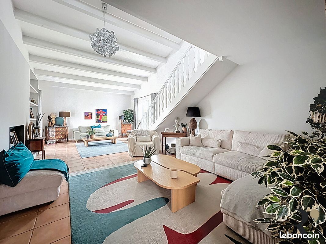 Maison 7 pièces 202 m² · à Mons · 202 m² · 695 000 €