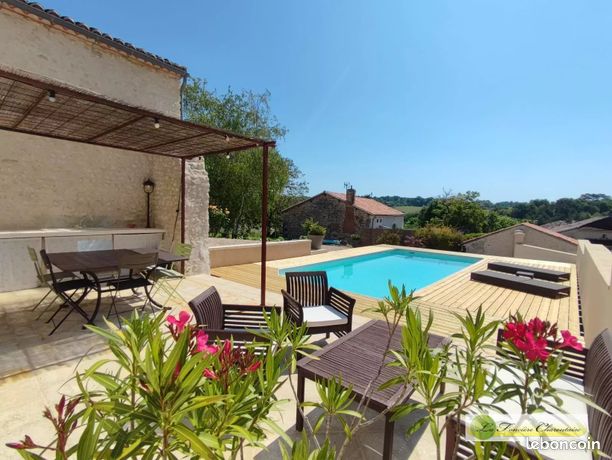 Propriété 6 pièces 230 m²