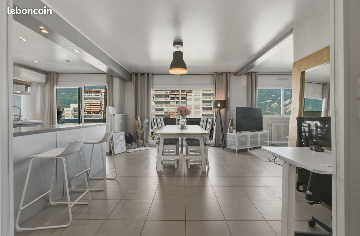 Appartement 3 pièces 80 m² · à Grenoble · 79,5 m² · 1 260 €/mois