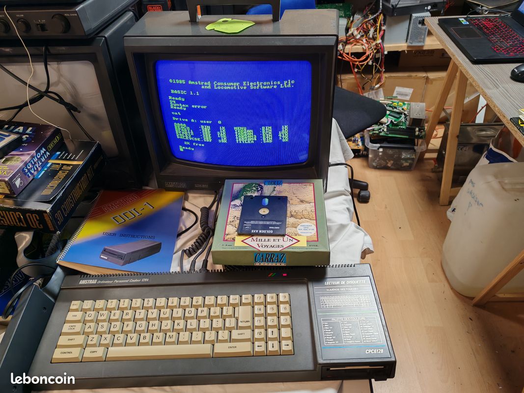 AMSTRAD CPC 464 CLAVIER AZERTY / fonctionnel / pas l écran ni le jeu EUR 55,00 - FR