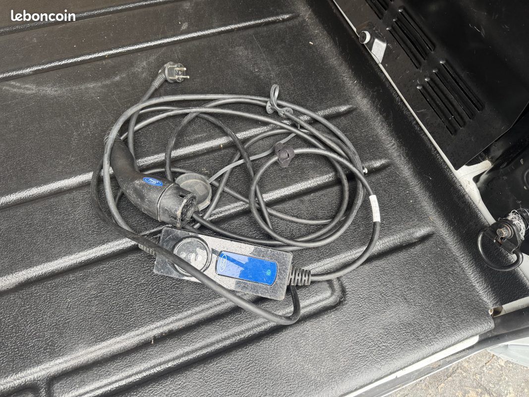 Ford t.custom 320 l1h1 1.0 ecoboost 120ch phev titanium 2020 (image 6)