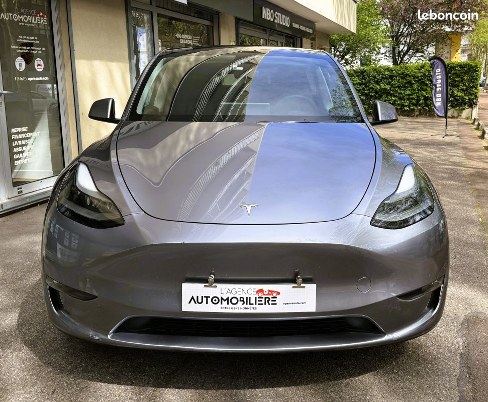 TESLA Model Y 352 GRANDE AUTONOMIE DUAL MOTOR AWD 75 KWH 2023 - Voitures