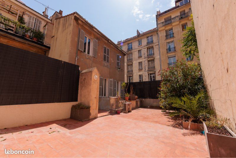 Appartement 4 pièces 90 m² · à Marseille · 90 m² · 2 100 €/mois