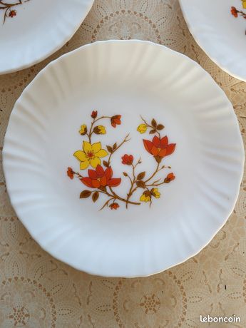 Vaisselle Française Vintage Lot De 4 Assiettes à Dessert Arcopal Fleurs Orange - Diamètre 19 Cm - Occasion Bon état Assiettes Roses