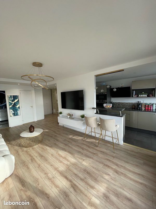 Appartement a louer suresnes - 3 pièce(s) - 82 m2 - Surfyn