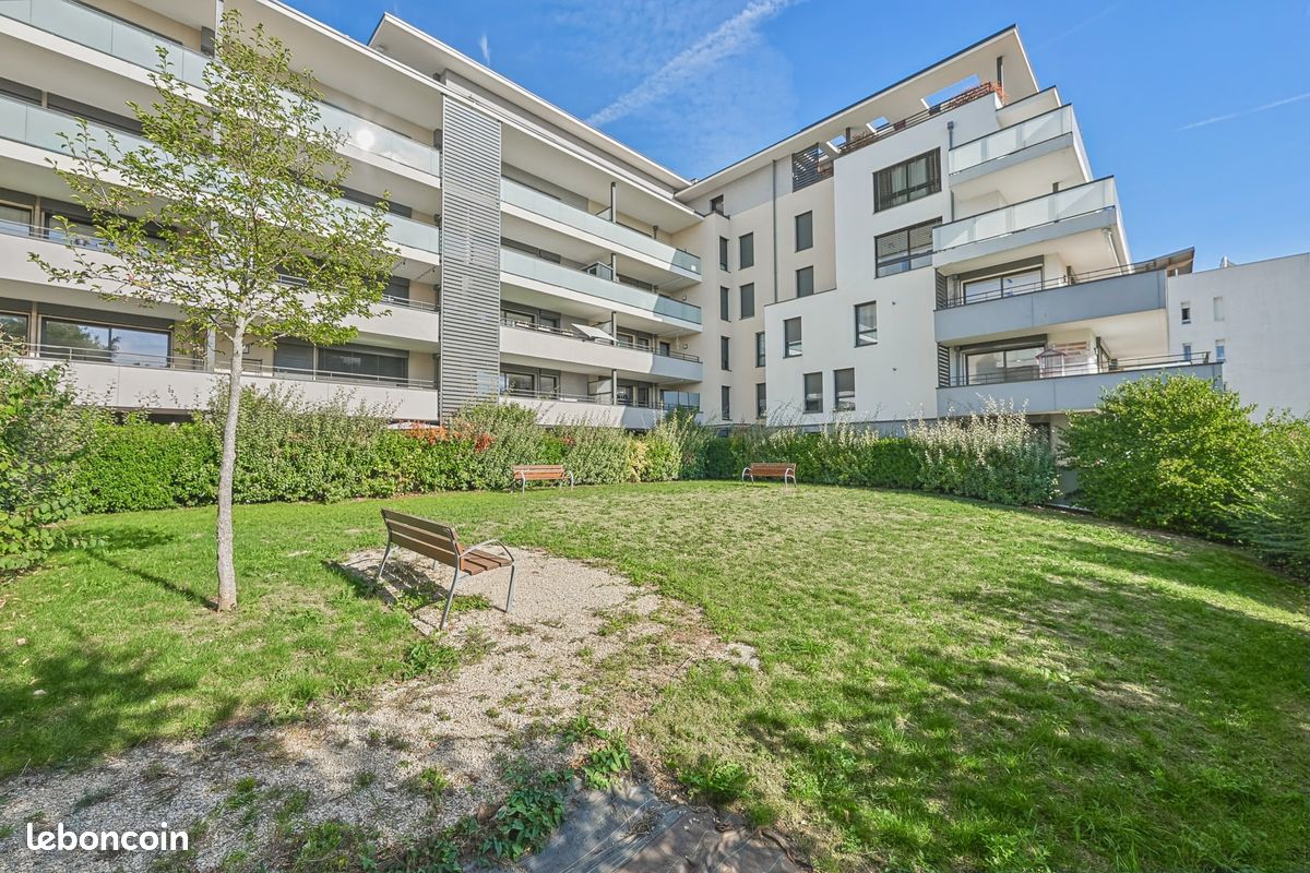 Appartement 4 pièces 110 m² · à Ferney-Voltaire · 110 m² · 649 000 €