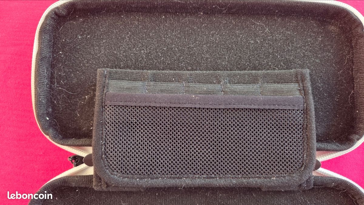 Pochette noire pour Nintendo Switch (image 4)