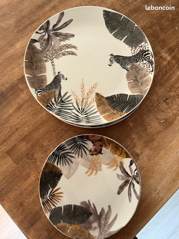 Lot assiettes (image 1)