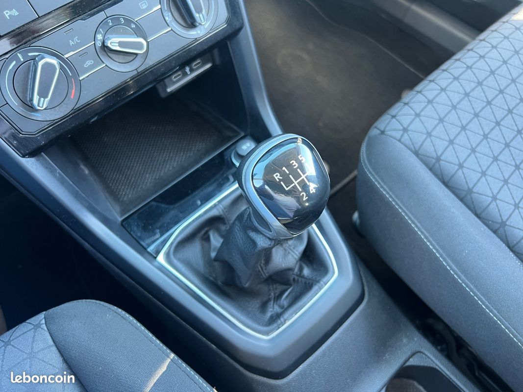 VOLKSWAGEN T-Cross 1.0 TSI 95 Start/Stop BVM5 Life Business (image 19)