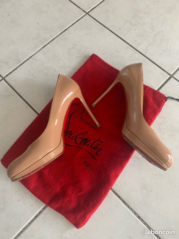 Louboutin Escarpins Compense Louboutin Escarpins Christian